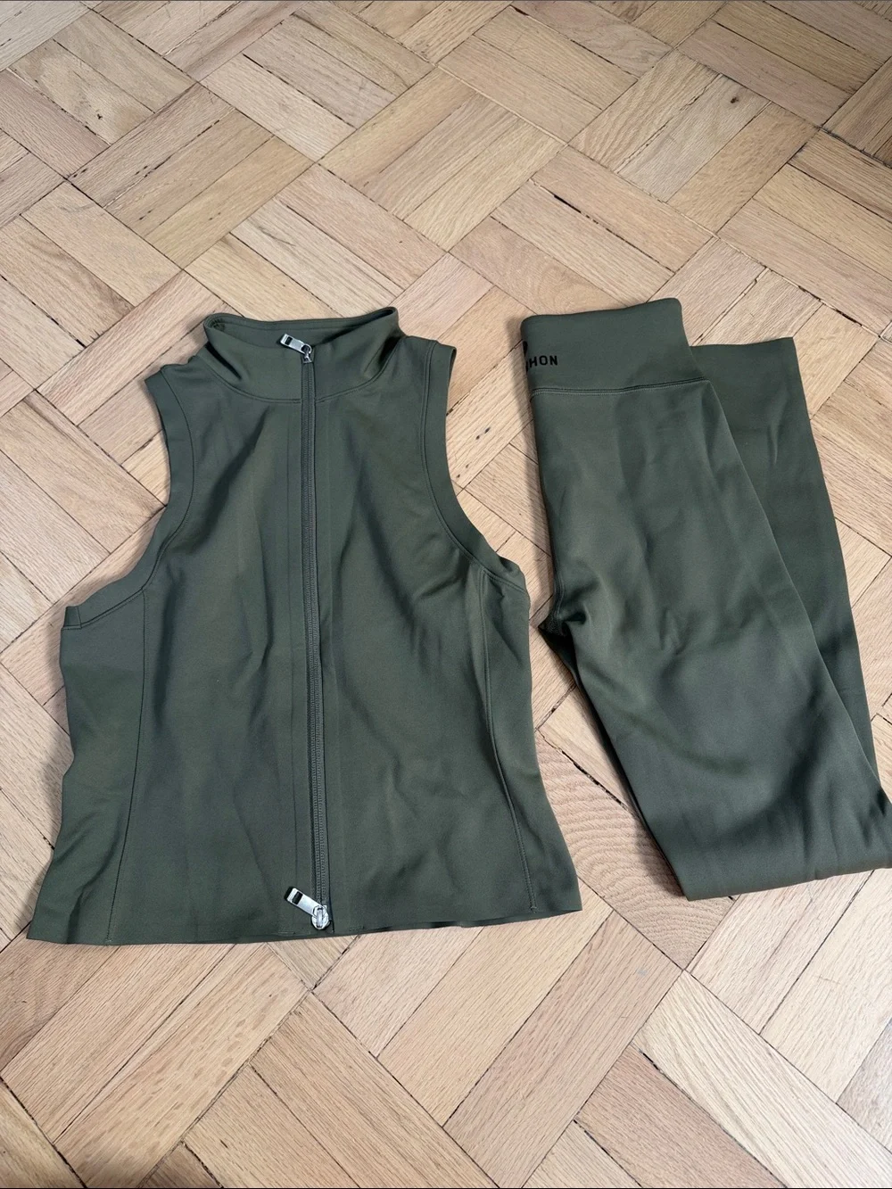 lululemon athletica EREWHON Olive Green top & Leggings Set